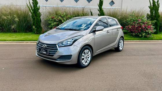 HYUNDAI HB20 1.6 COMFORT PLUS 16V FLEX 4P MANUAL HYUNDAI HB20 1.6 COMFORT PLUS 16V FLEX 4P MANUAL